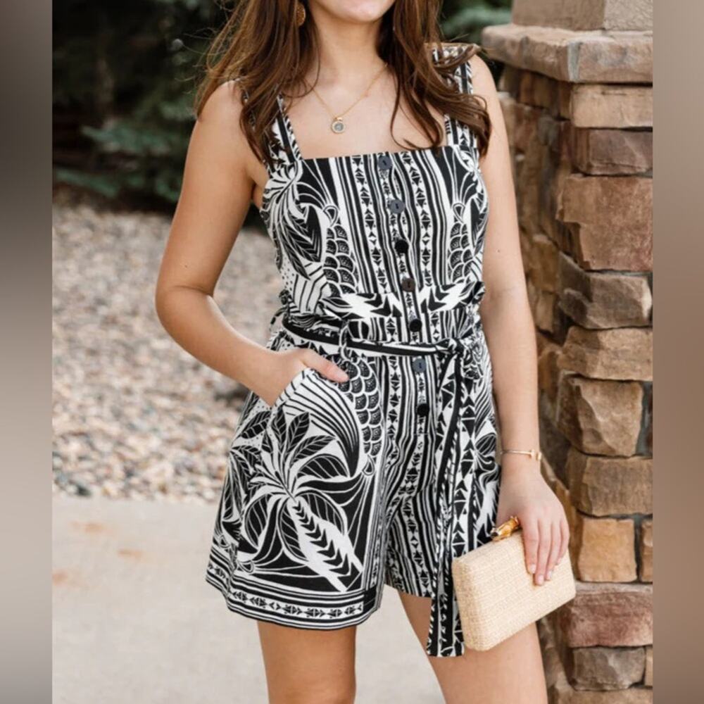 Farm Rio Off-White Monochrome Elegance Scarf Romper M - Picture 3 of 7